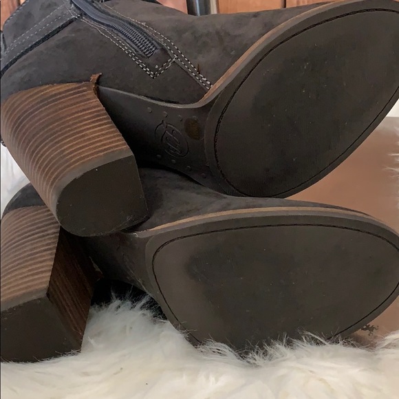 Booties - Picture 5 of 5